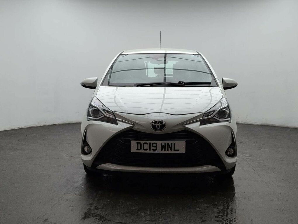 Toyota Yaris 1.5 Yaris Icon Tech Vvt-i DC19WNL White #3