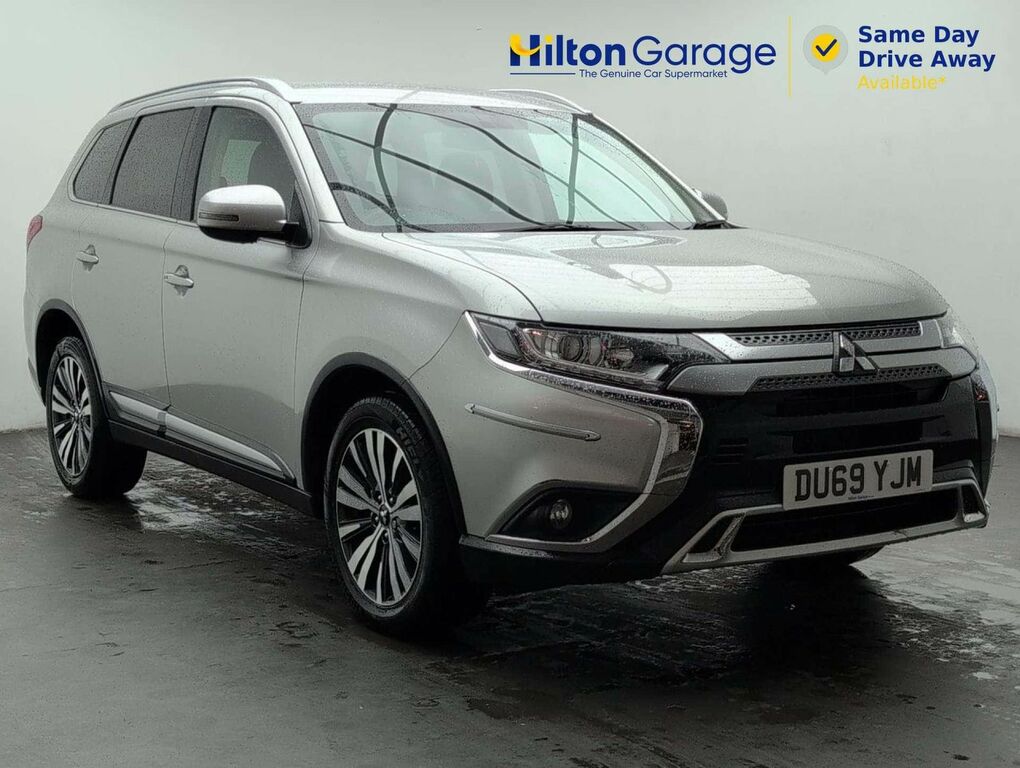 Mitsubishi Outlander 2.0 Outlander Design Cvt 4Wd Silver