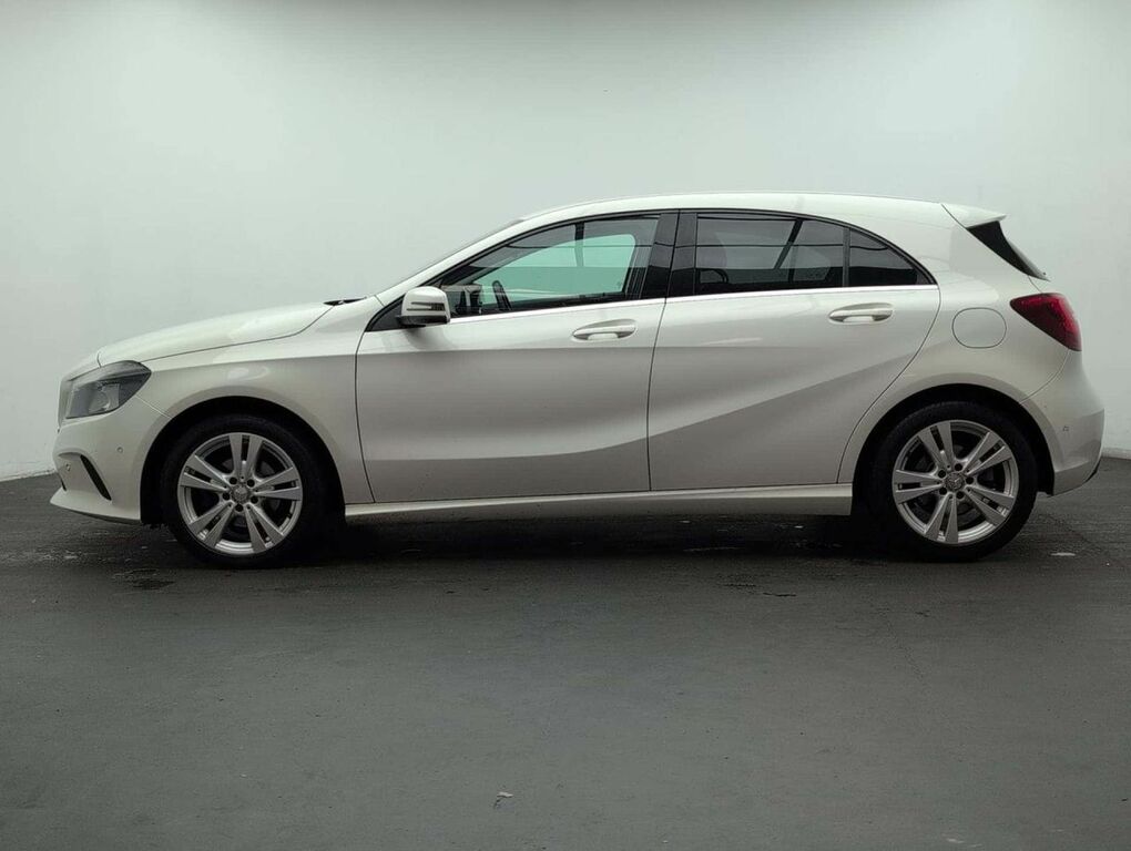 Mercedes-Benz A Class 1.5 A 180 D Sport Executive FX16SZJ White #5