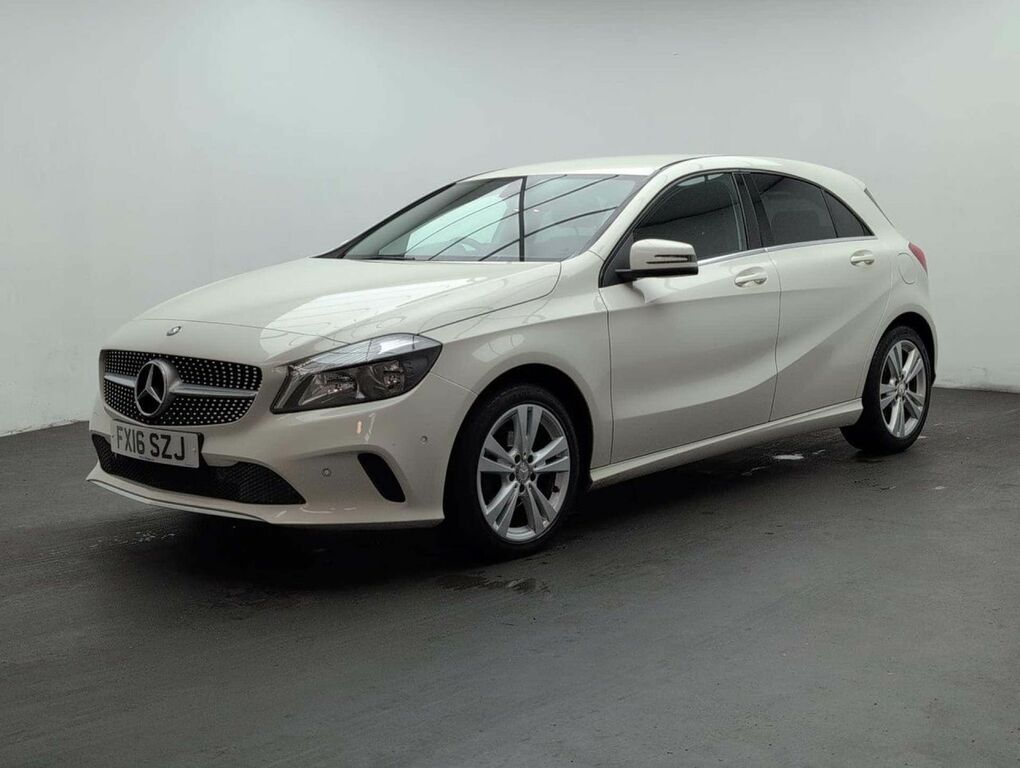 Mercedes-Benz A Class 1.5 A 180 D Sport Executive FX16SZJ White #4