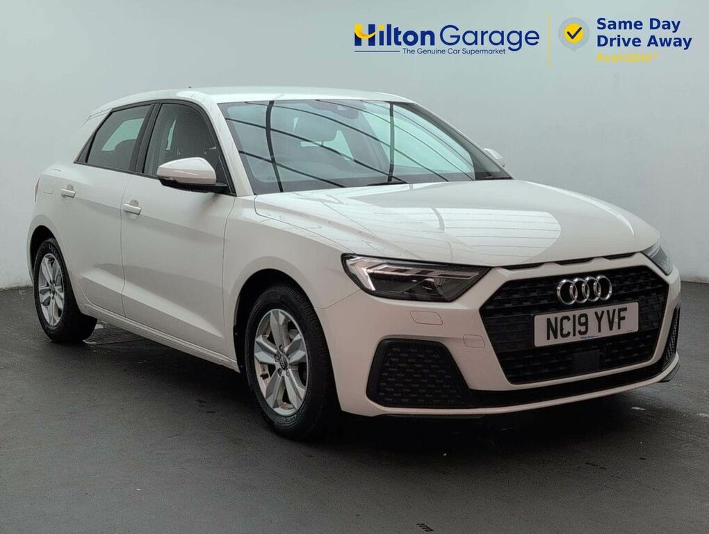 Audi A1 1.0 A1 Sportback 25 Tfsi Se White