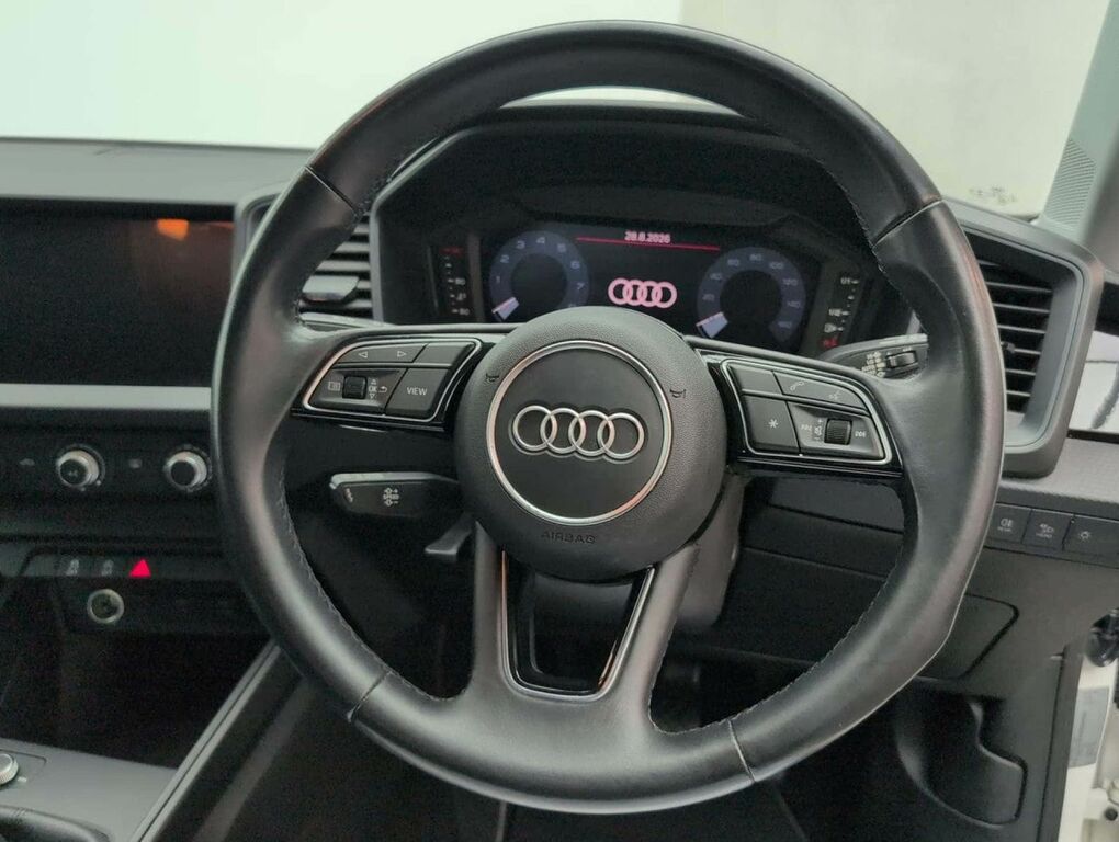 Audi A1 Technik Black #22