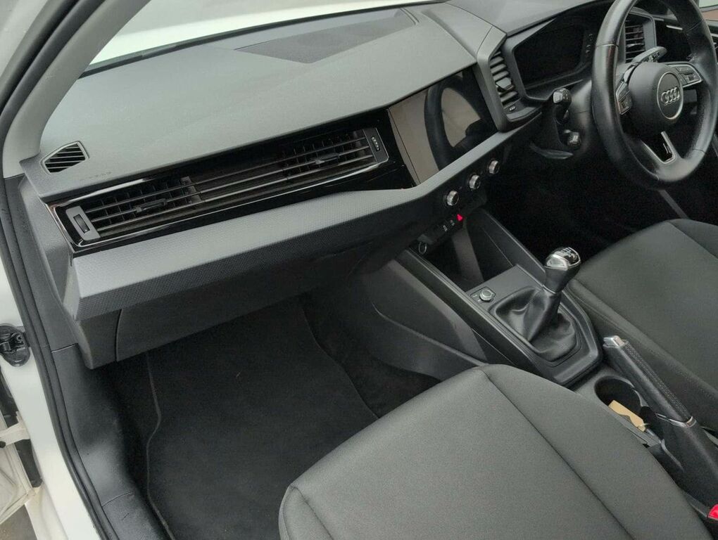 Audi A1 Technik Black #30