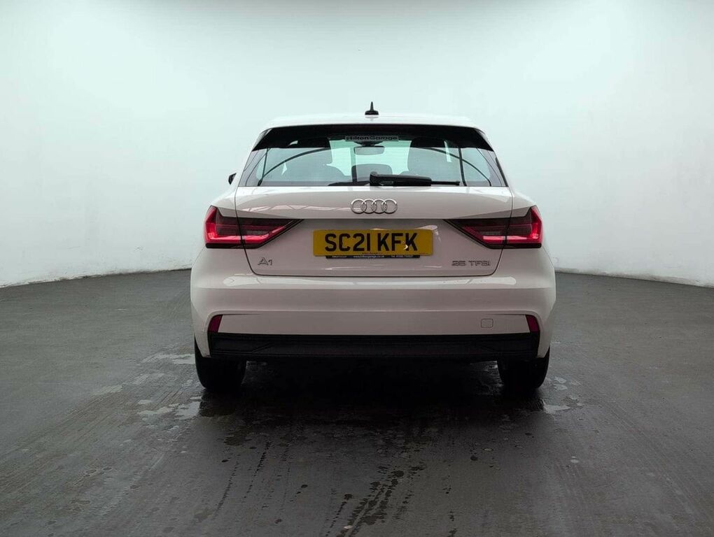Audi A1 Technik Black #7