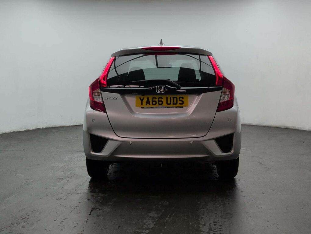 Honda Jazz Ex White #7