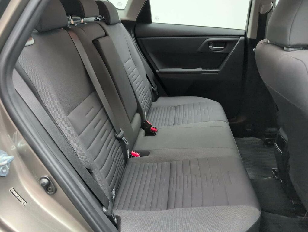 Toyota Auris Icon Tech Black #25