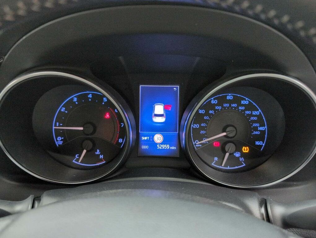 Toyota Auris Icon Tech Black #18
