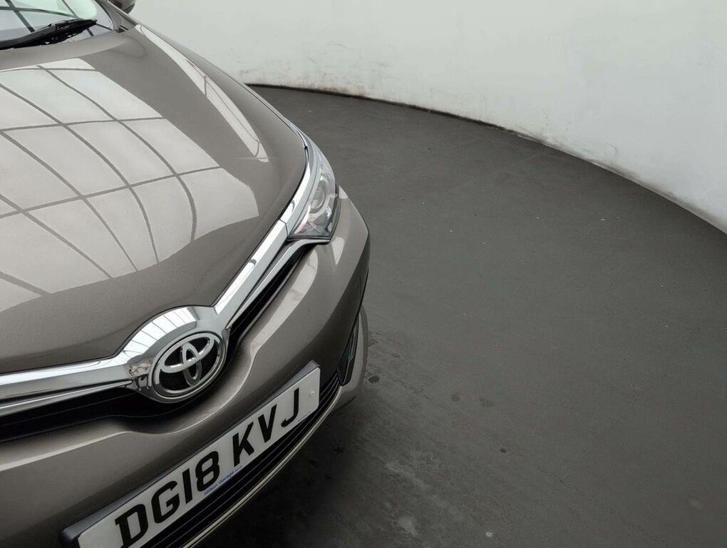 Toyota Auris Icon Tech Black #32