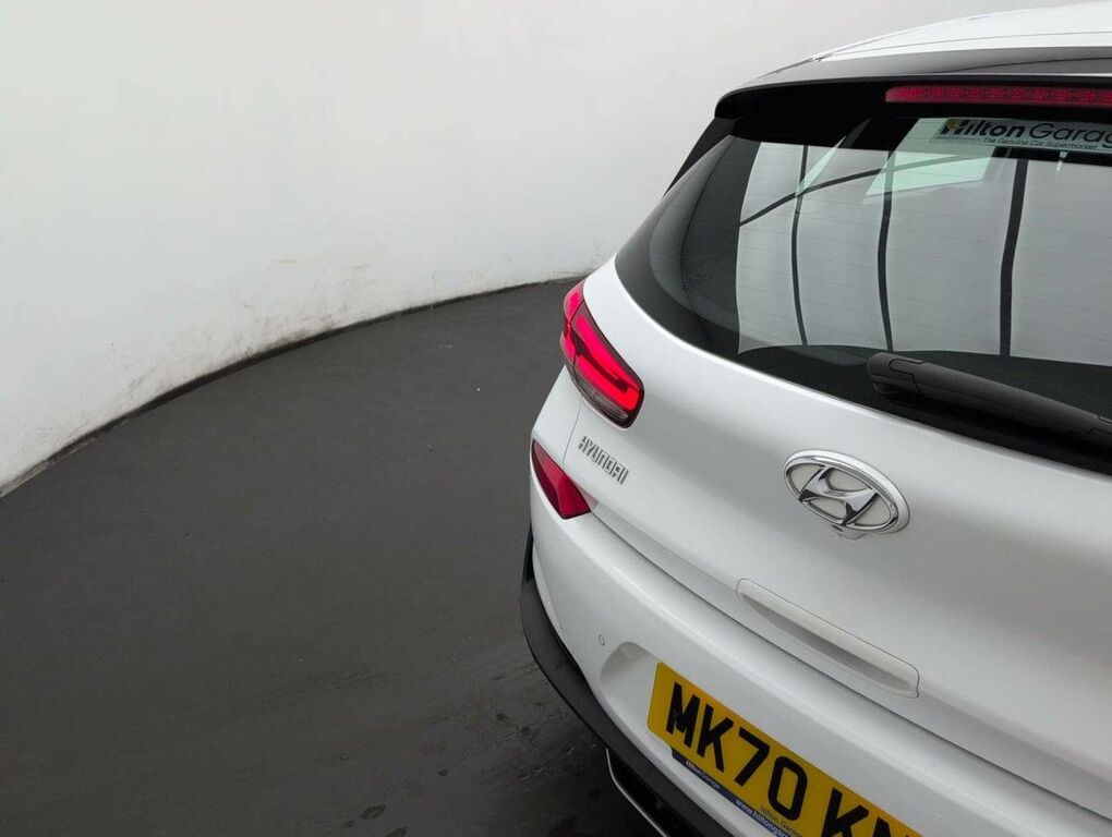 Hyundai I30 Fastback N Red #26