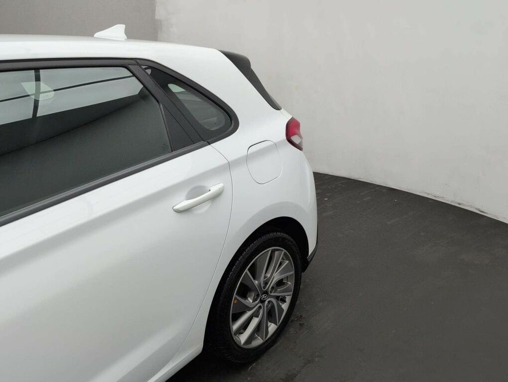 Hyundai I30 Fastback N Red #28