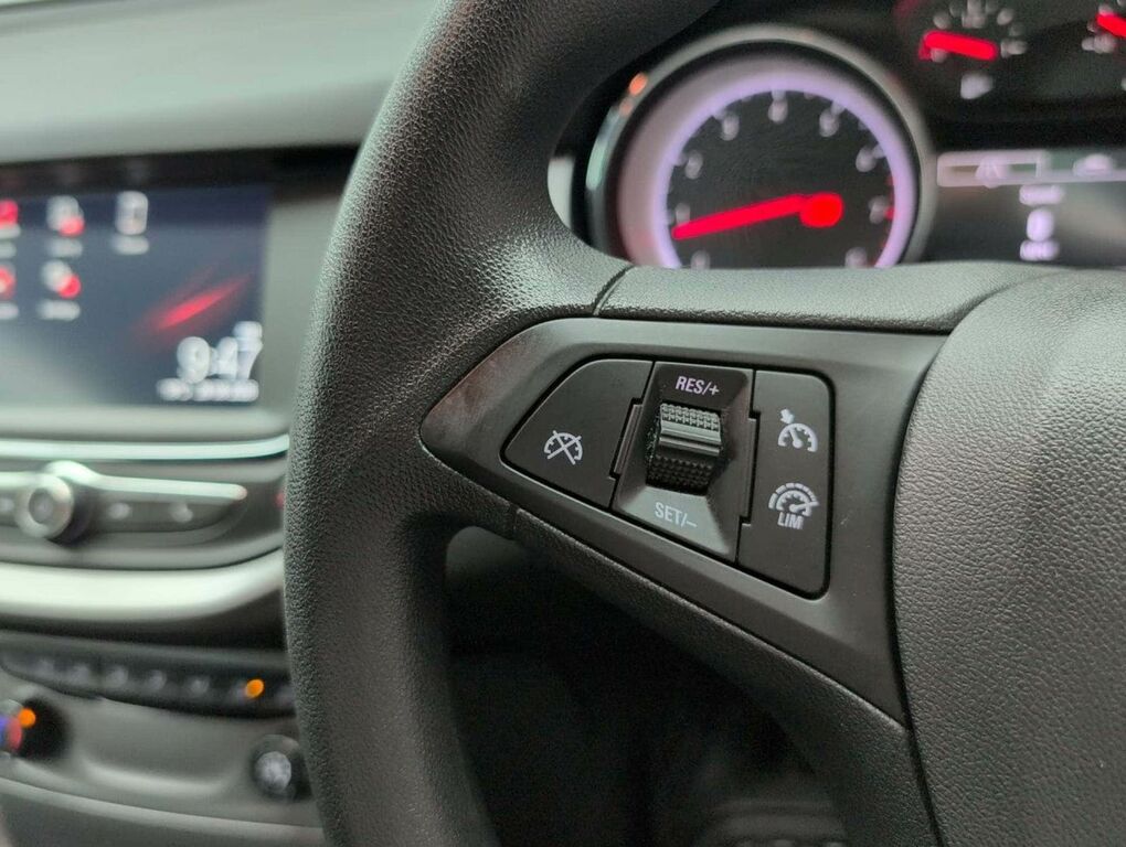 Vauxhall Astra 1.4T 16V 150 Elite Nav Silver #18
