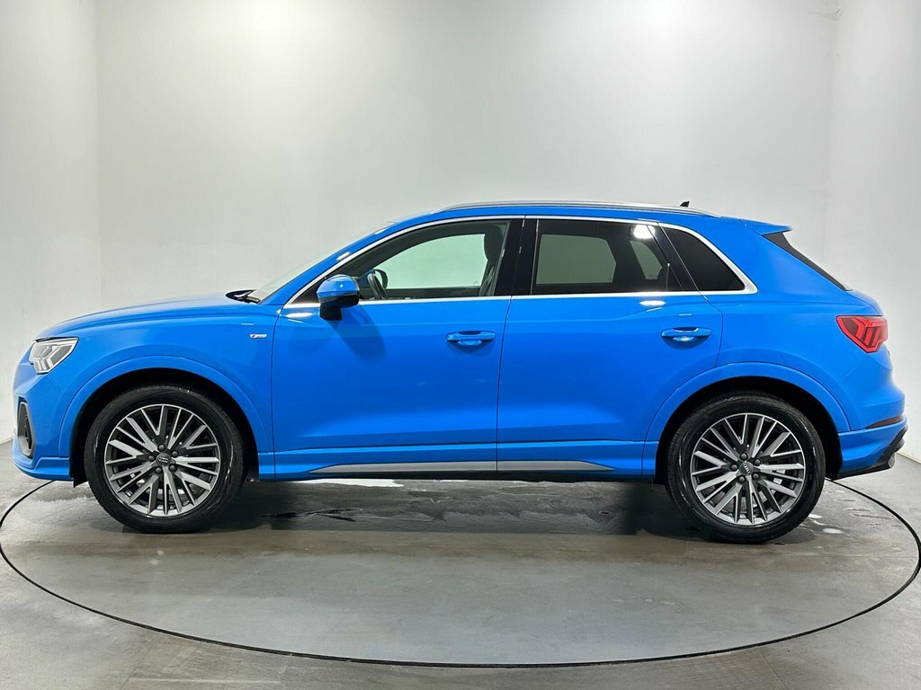 Audi Q3 1.5L S Line VA68HUZ Blue #4