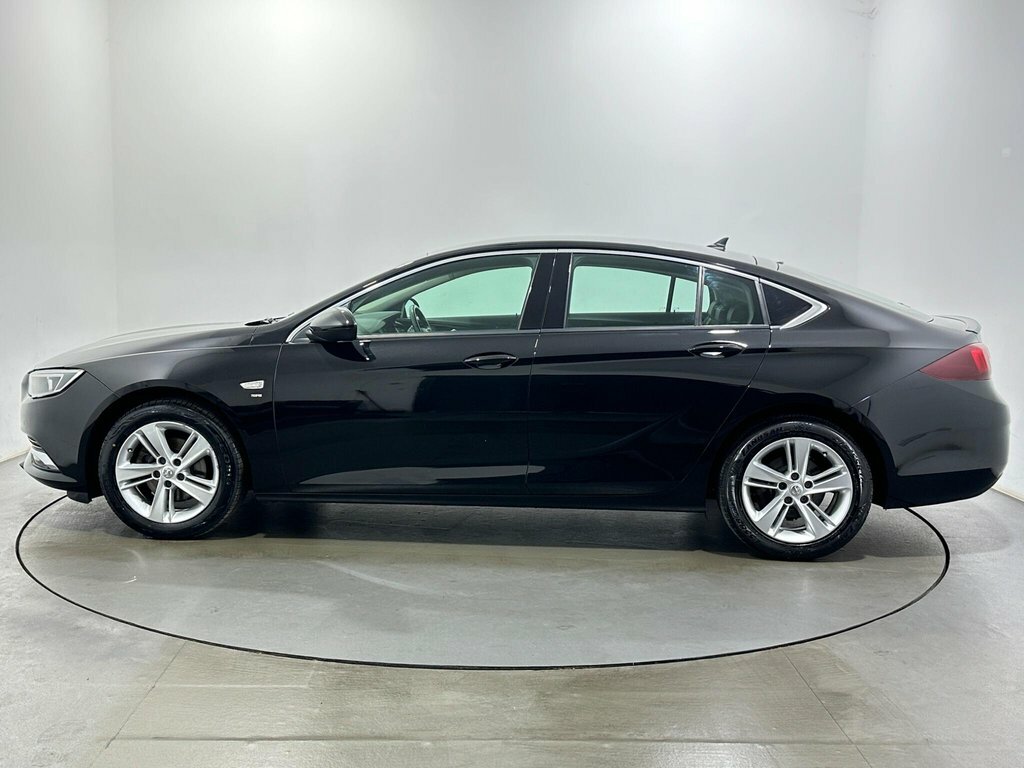 Vauxhall Insignia 1.6L Sri Nav Black #4