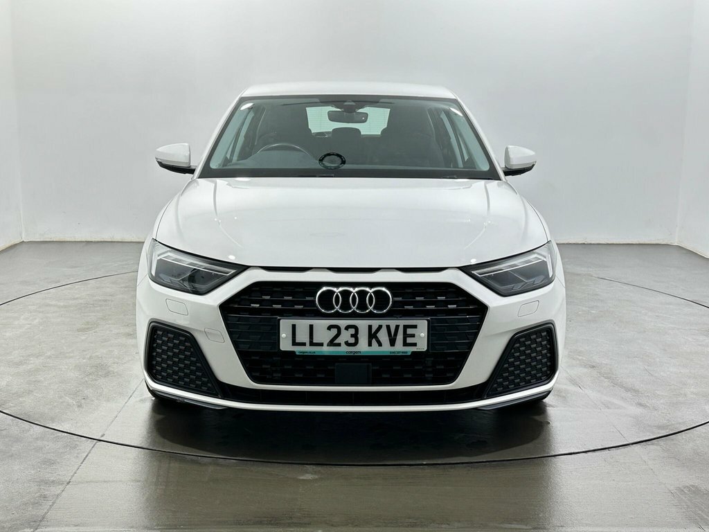 Audi A1 1L Technik LL23KVE White #2