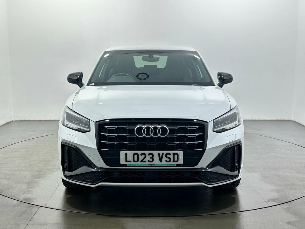 Audi Q2 1.5L Black Edition LO23VSD White #2