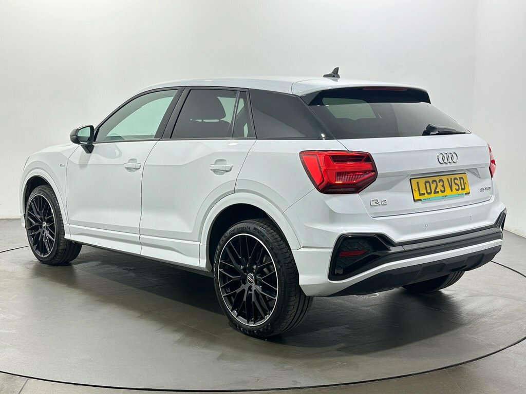 Audi Q2 1.5L Black Edition LO23VSD White #5