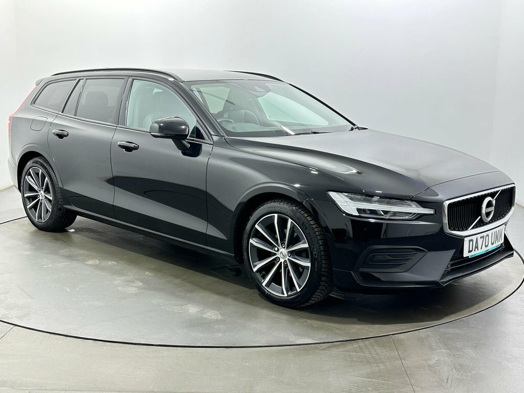 Volvo V60 2L Momentum Black