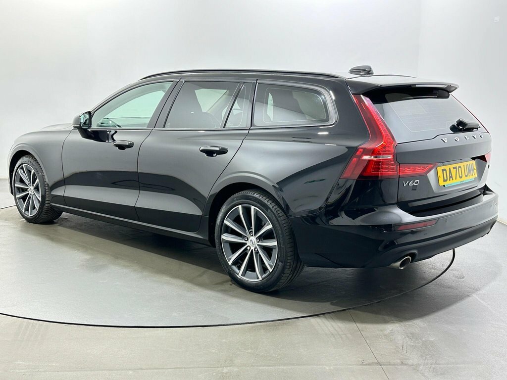 Volvo V60 2L Momentum Black #5