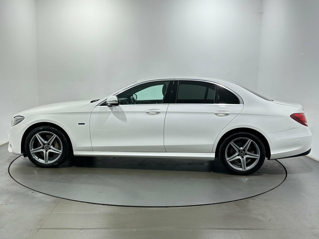 Mercedes-Benz E Class 2L Amg Line GP19LFN White #4