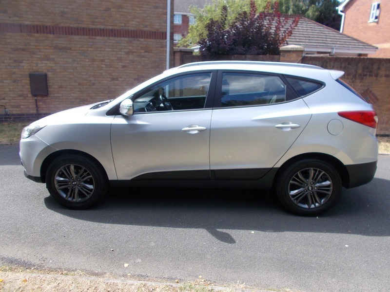 Hyundai Ix35 1.7 Crdi Se Suv EF14UMT Silver #4