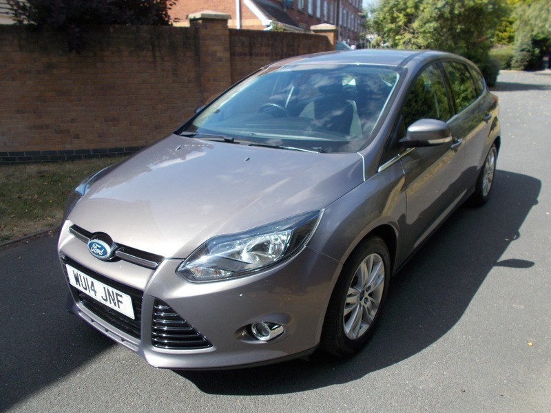 Ford Focus 1.6 Titanium Navigator Hatchback WU14JNF Brown #5