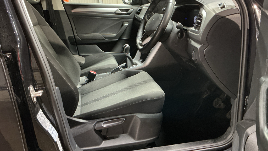 Volkswagen T-Roc 1.0 Tsi Match Suv Euro 6 Ss Black #3