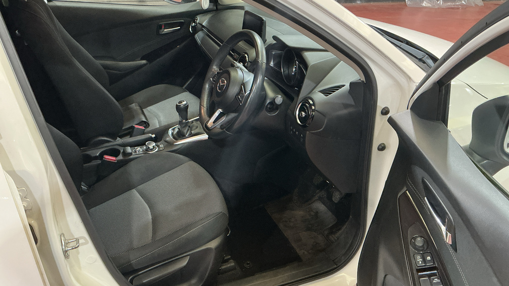 Mazda 2 1.5 Skyactiv-g Sport Nav Hatchback Man KC19FUE White #3