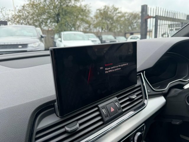 Audi SQ5   #53