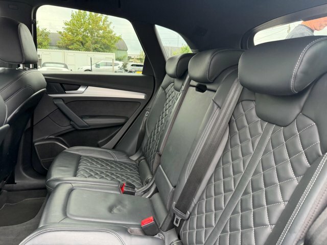 Audi SQ5   #27