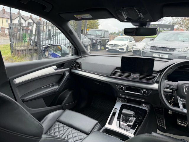 Audi SQ5   #17