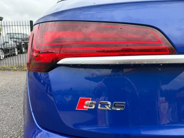 Audi SQ5   #44