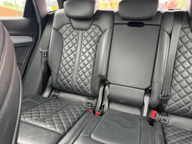 Audi SQ5   #30