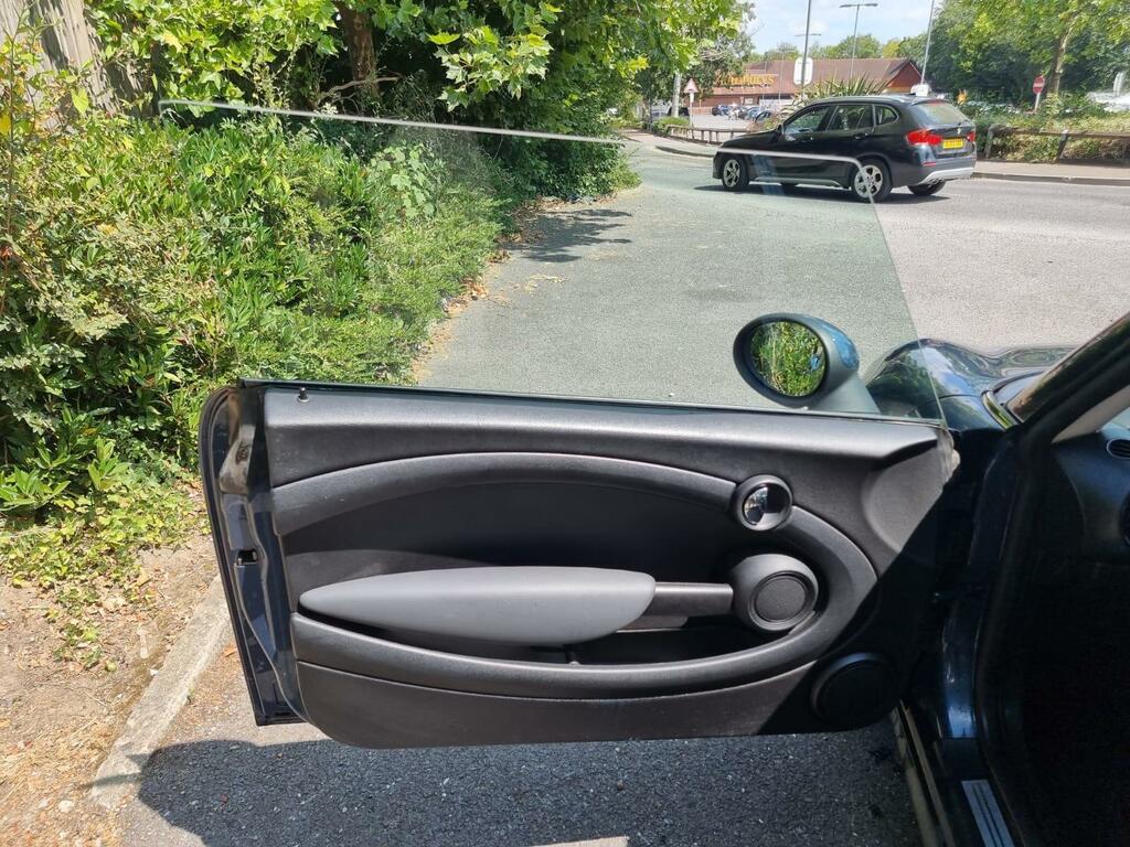 Mini Hatch 1.6L Cooper D Black #34
