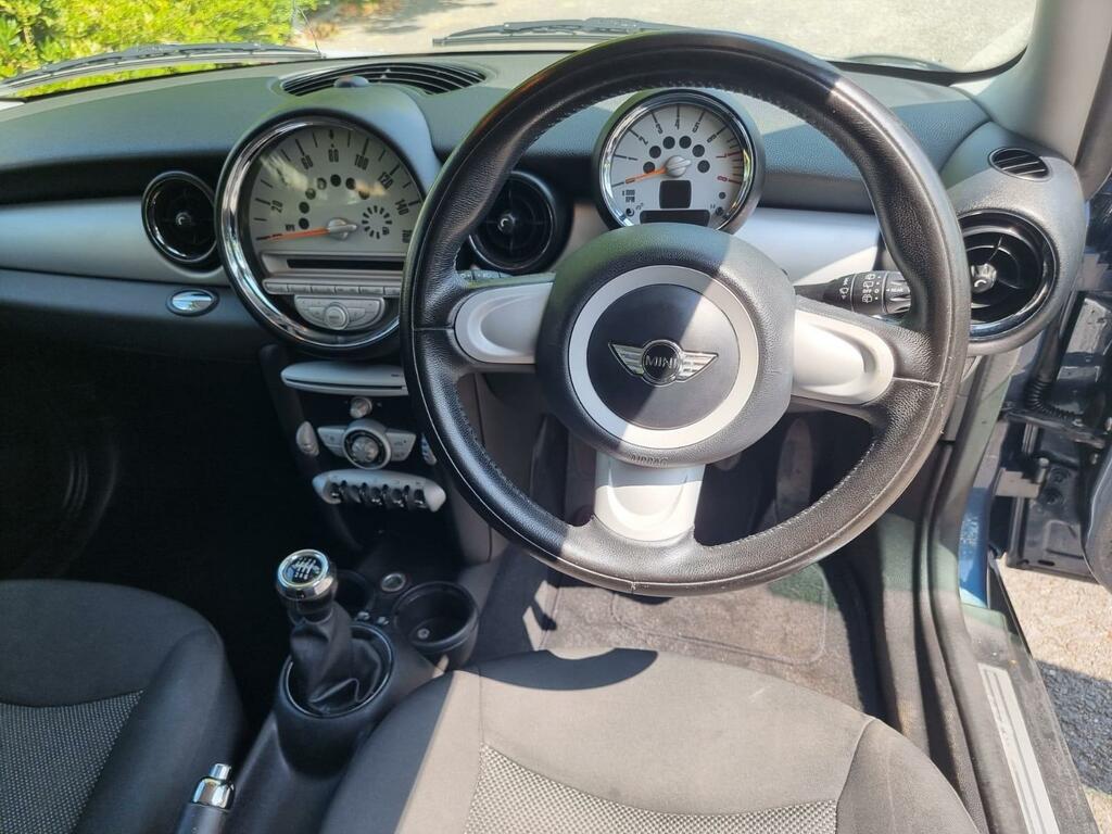 Mini Hatch 1.6L Cooper D Black #29