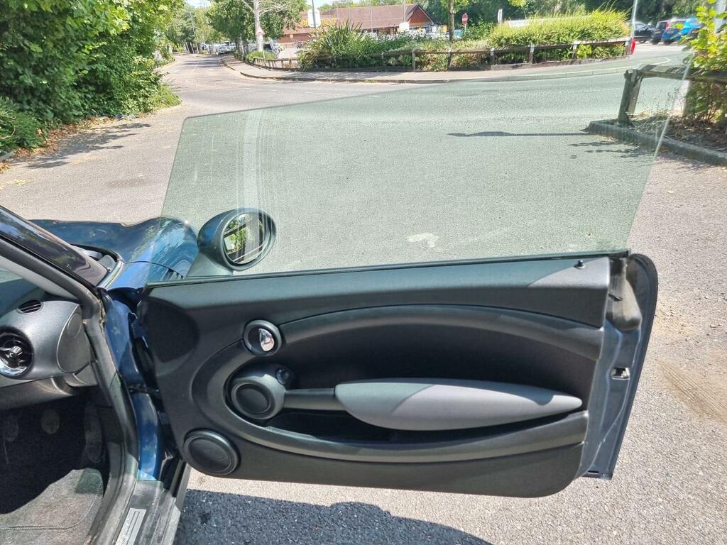 Mini Hatch 1.6L Cooper D Black #35