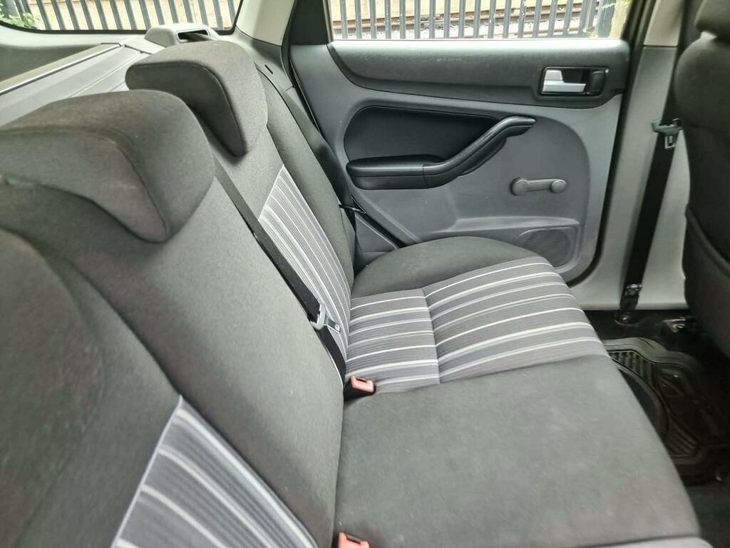 Ford Focus Focus St-2 White #25