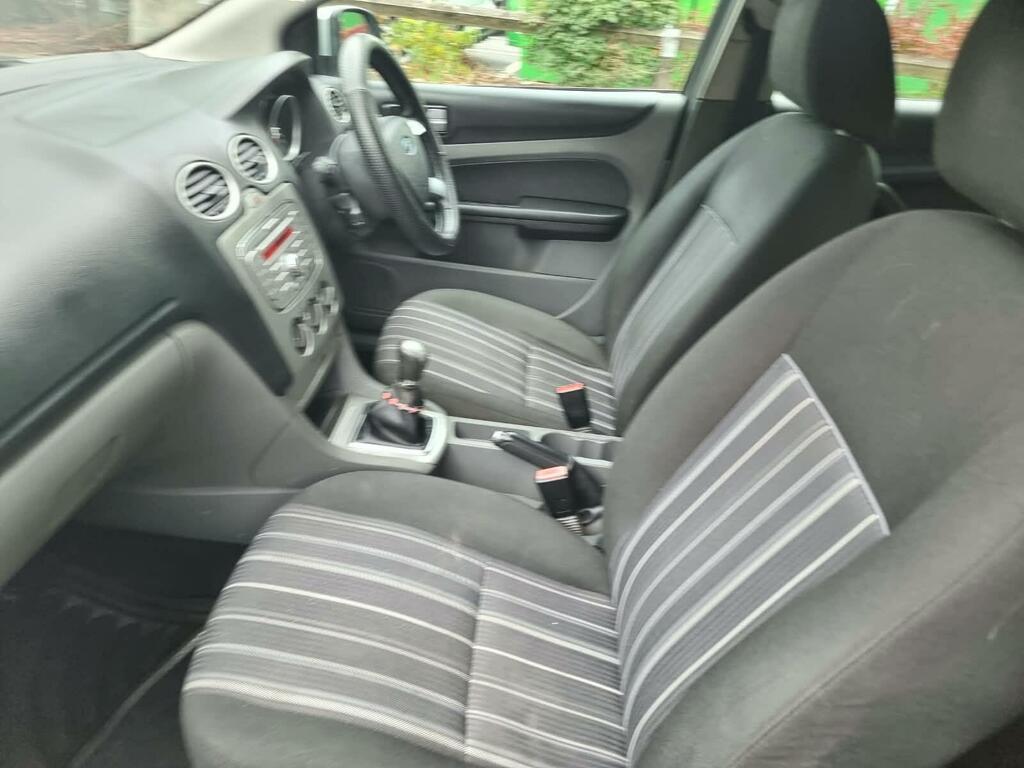 Ford Focus Focus St-2 White #40