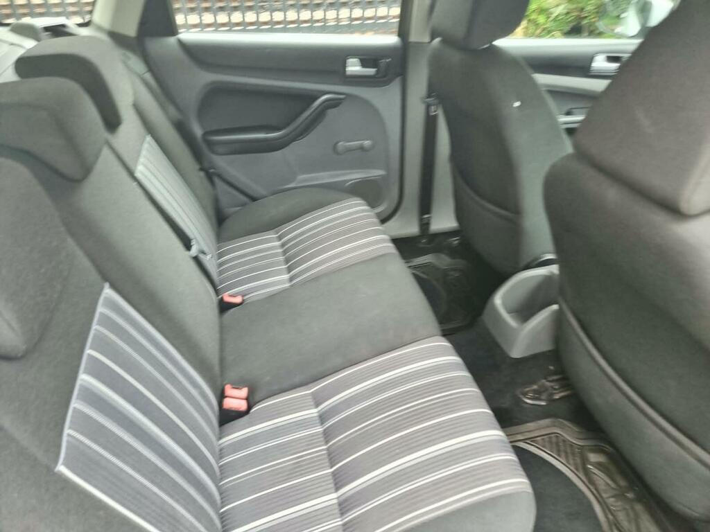 Ford Focus Focus St-2 White #24