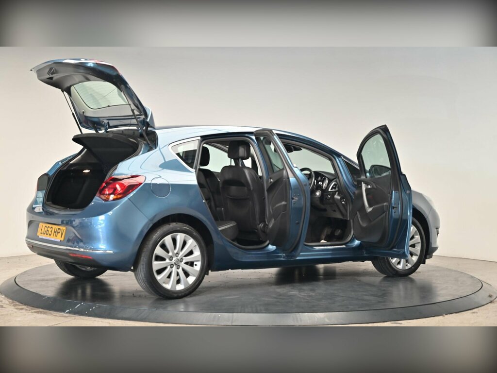 Vauxhall Astra Tech Line Black #39