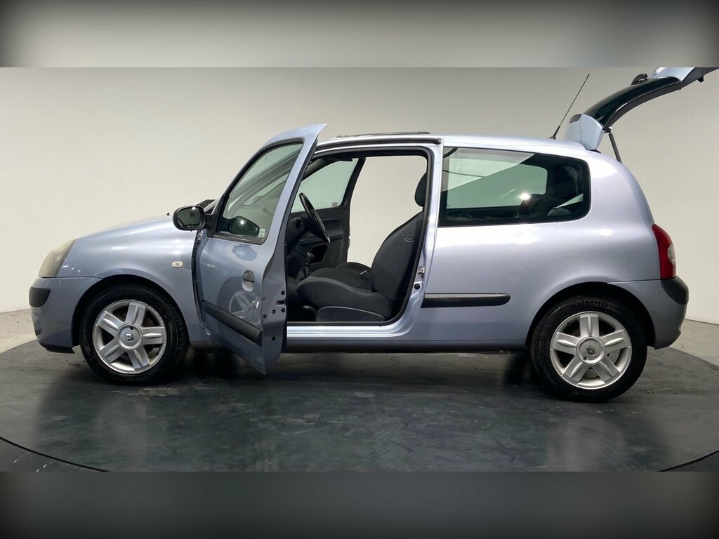 Renault Clio Expression 16V Silver #22