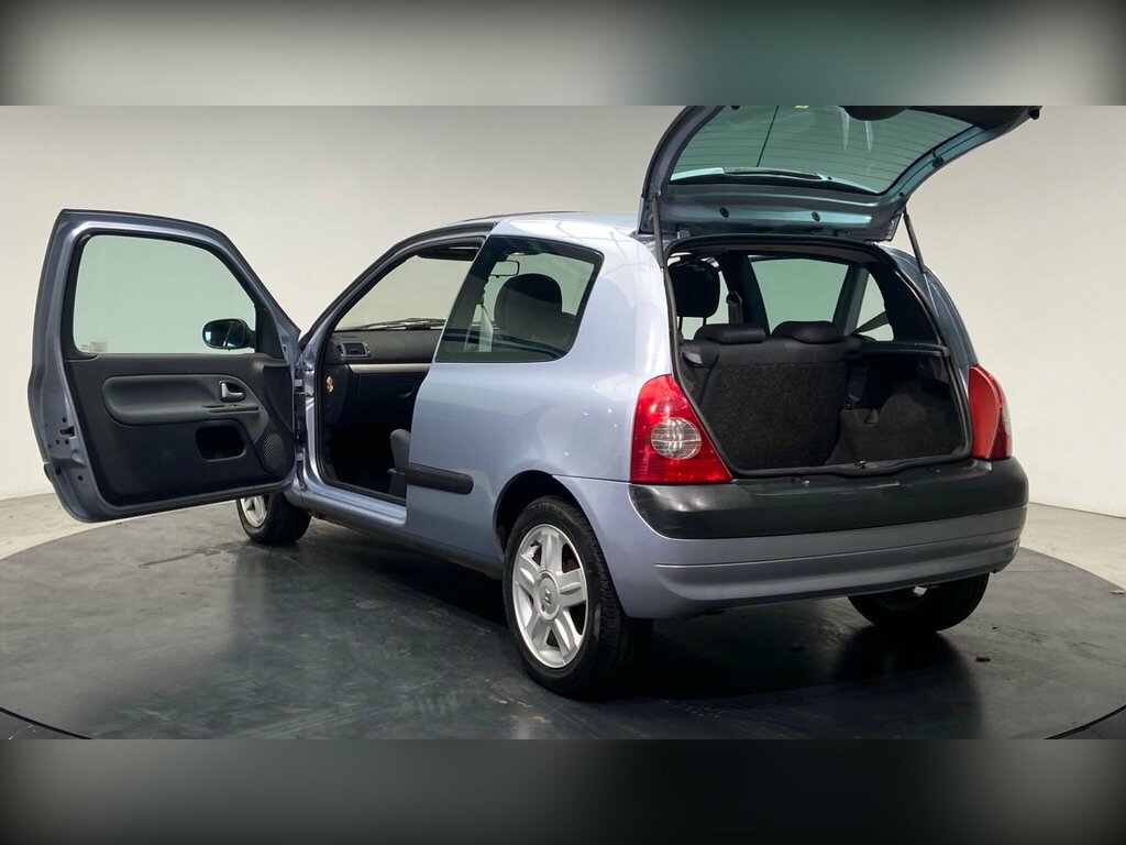 Renault Clio Expression 16V Silver #24