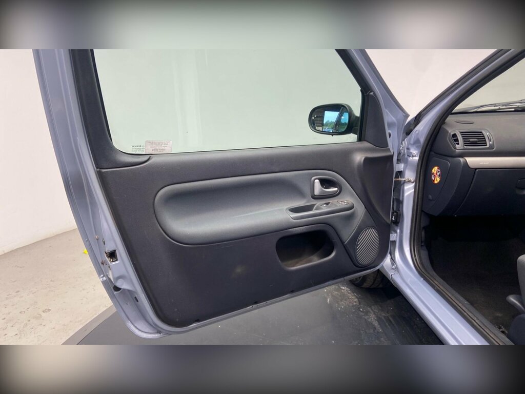 Renault Clio Expression 16V Silver #34