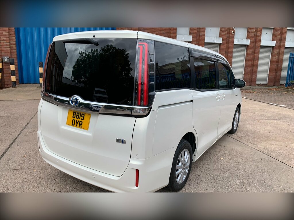 Toyota Voxy Petrol  #17