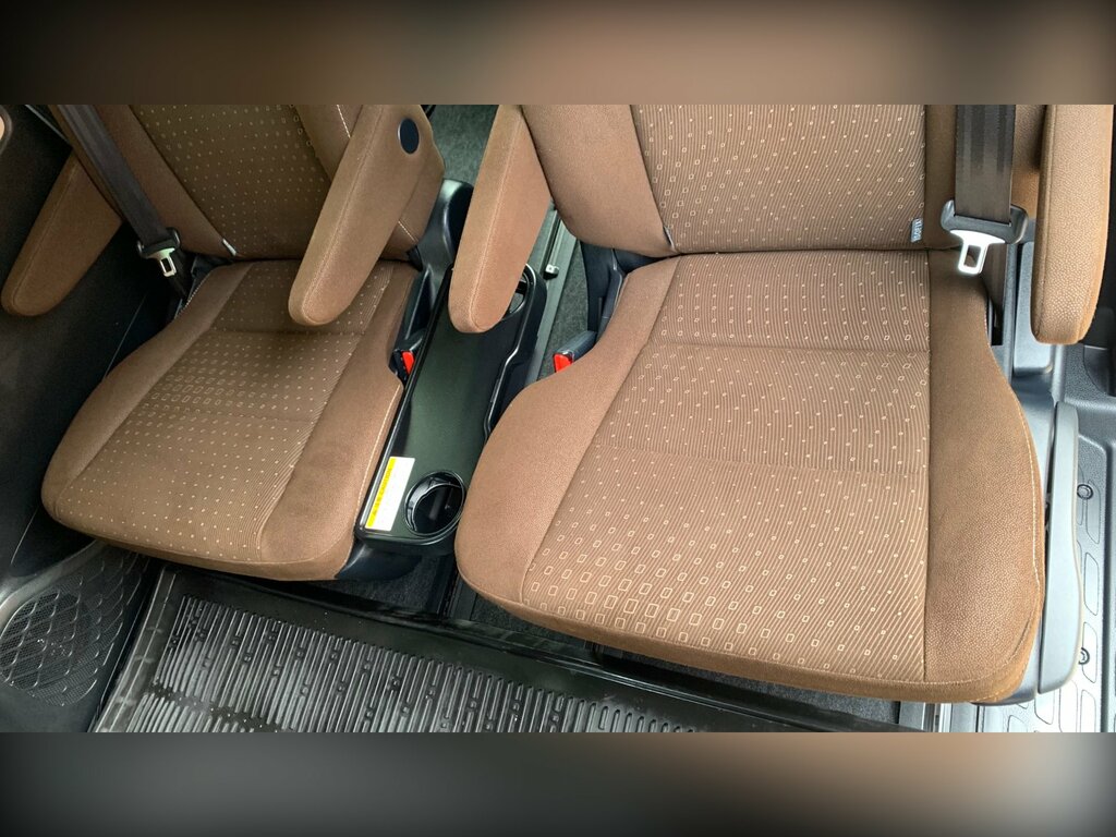 Toyota Voxy Petrol  #68