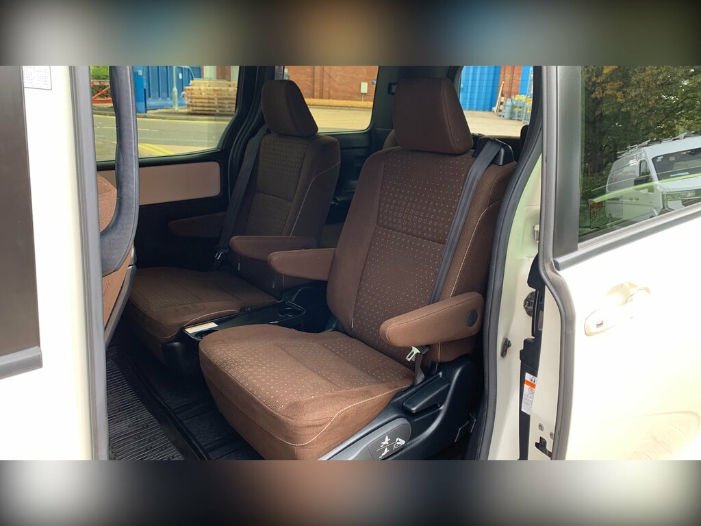 Toyota Voxy Petrol  #52