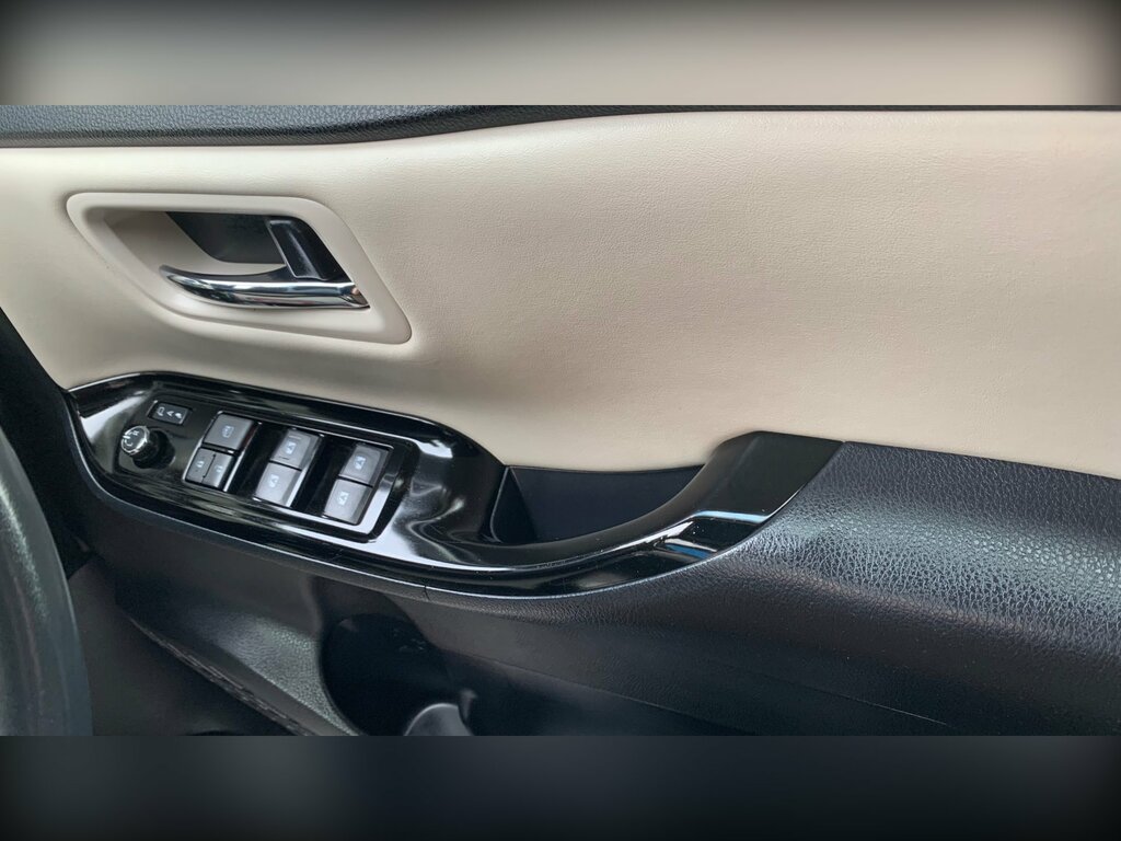 Toyota Voxy Petrol  #81