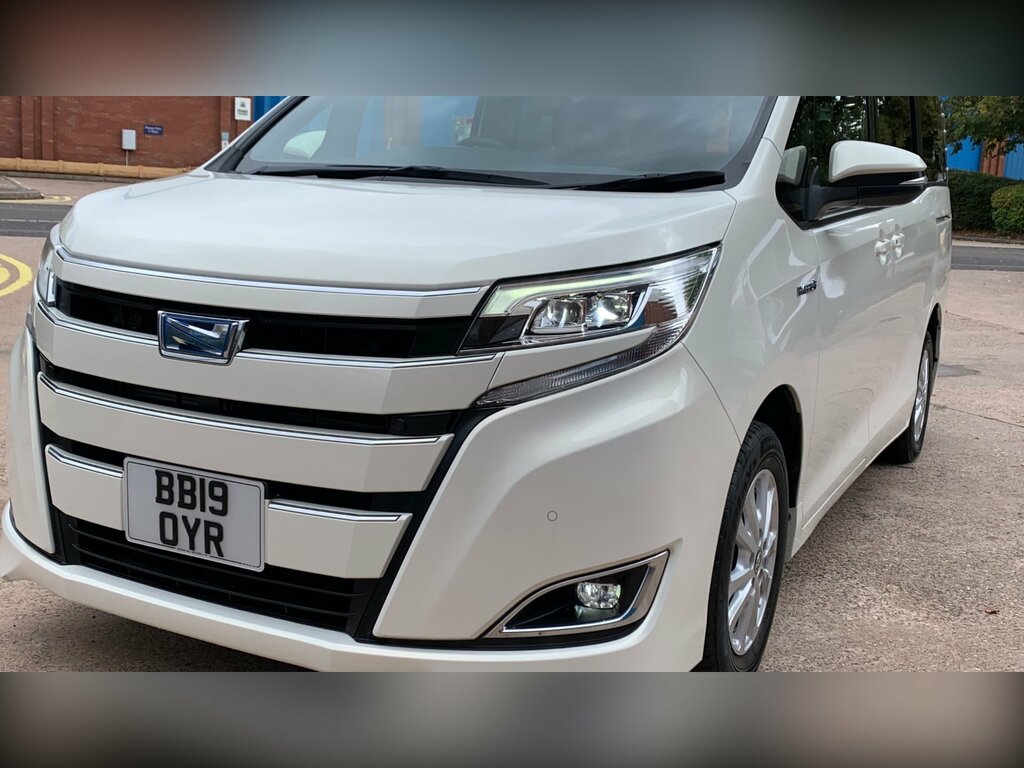Toyota Voxy Petrol  #11