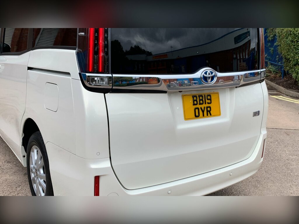 Toyota Voxy Petrol  #15