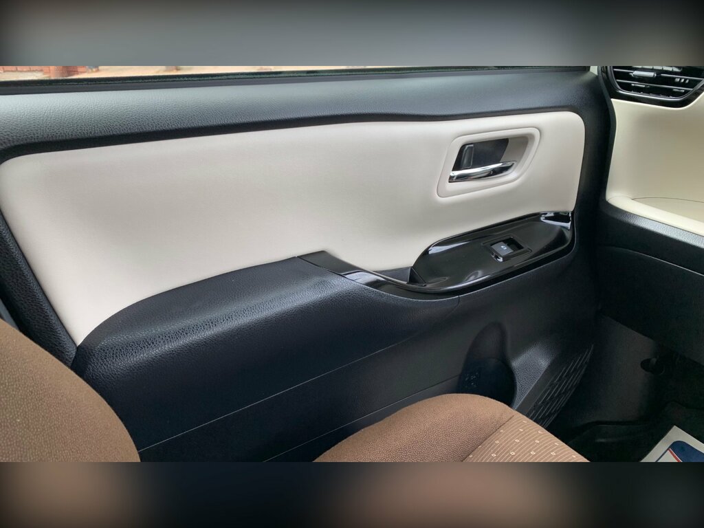 Toyota Voxy Petrol  #85