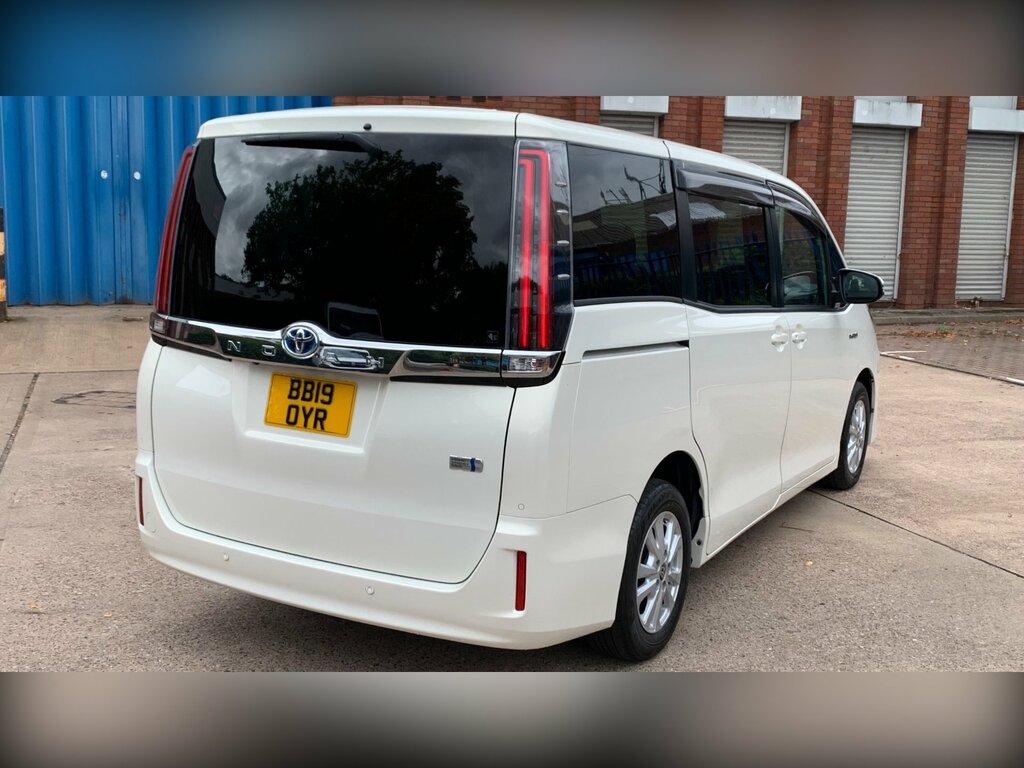 Toyota Voxy Petrol  #7